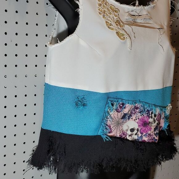 Glammed Up Grunge Skulls & Beads Trashed Upcycled Ladies Shell Blouse, Sz 10P - Picture 4 of 11